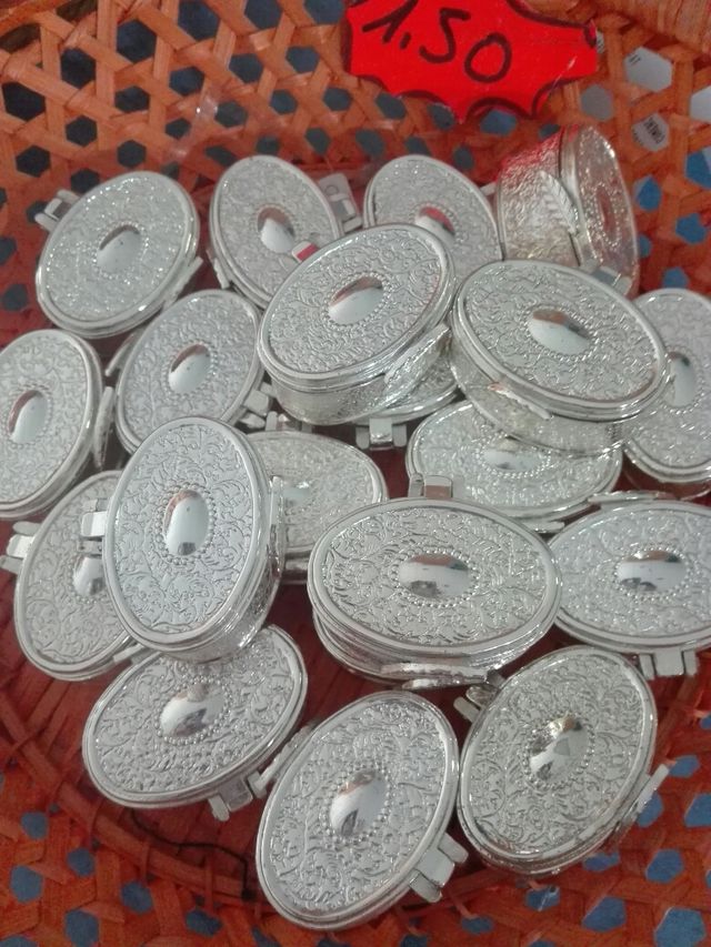 Pastilleros bañados en plata