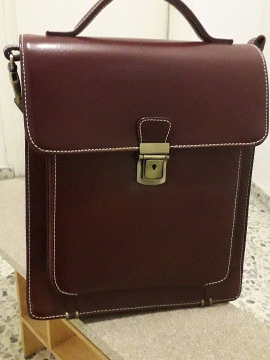 Cartera / bolso de hombre