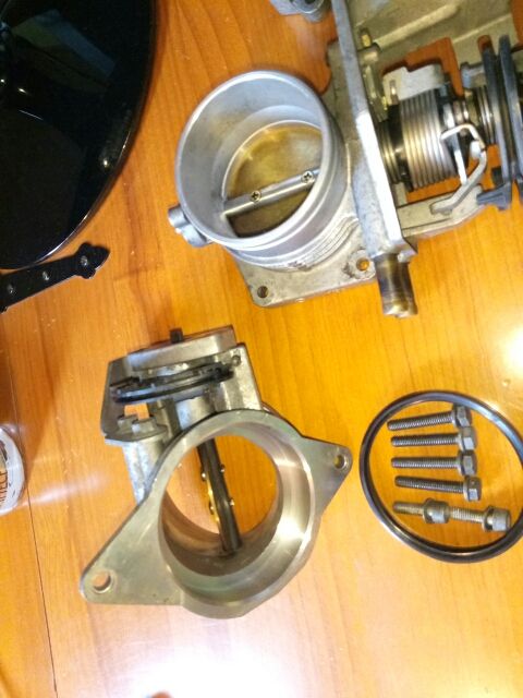 Cuerpo mariposa BMW 286S1