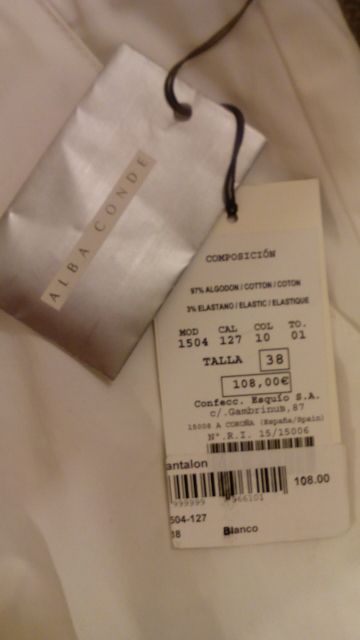 Pantalón pirata Alba Conde T-38