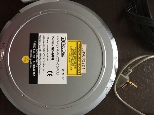 Reproductor de Mp3-cd-vcd. Prácticamente nuevo.