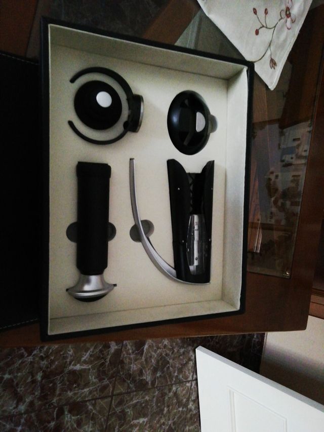 estuche accesorios para vino