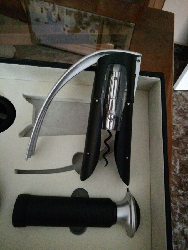estuche accesorios para vino