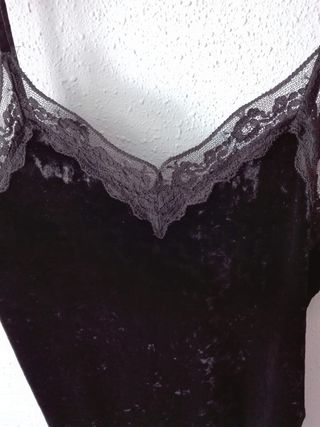 blusa lencera negra