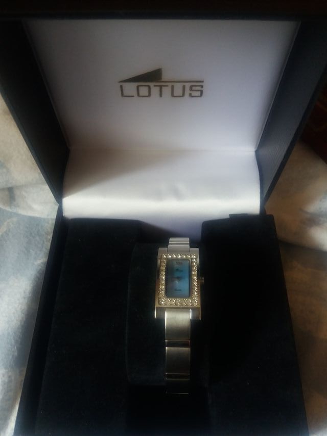 Reloj mujer Lotus