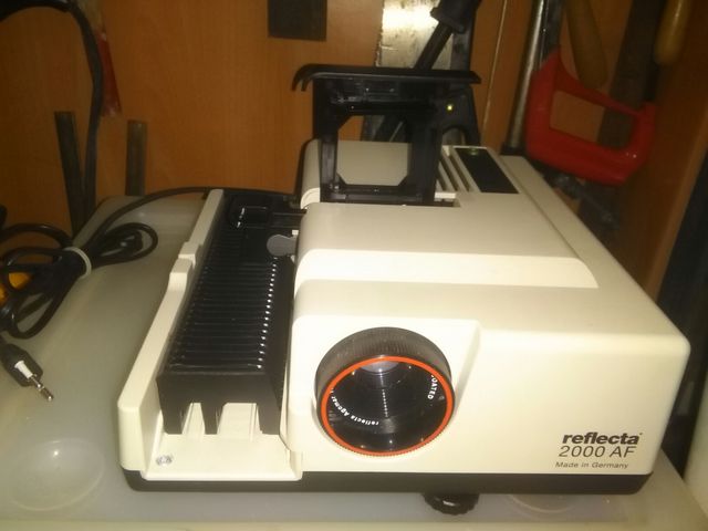 reflecta 2000 af