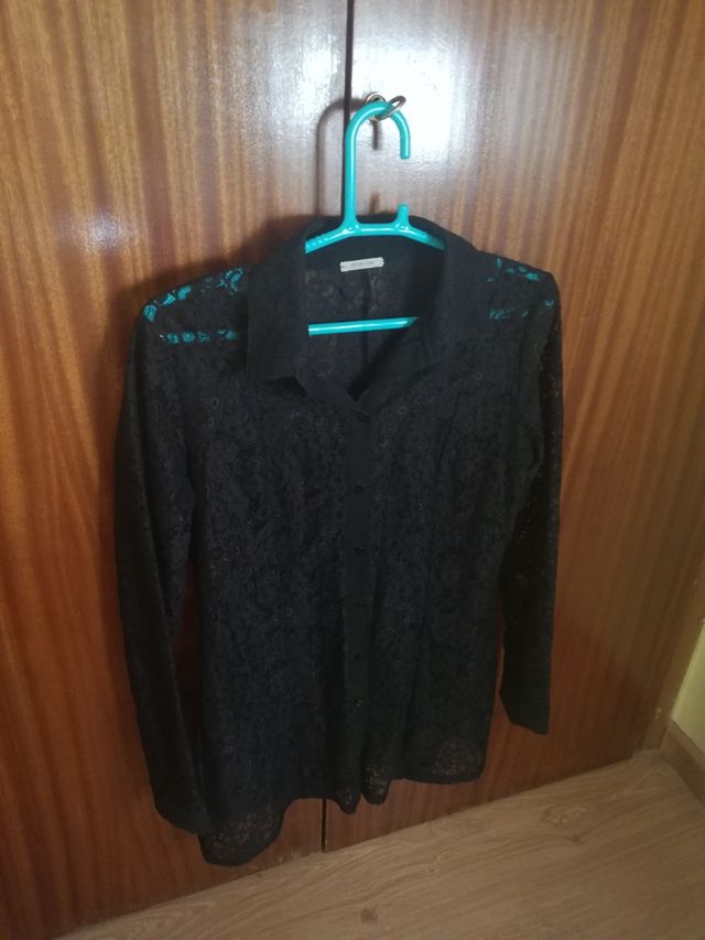 Camisa de encaje negro. Intimissimi. Talla M