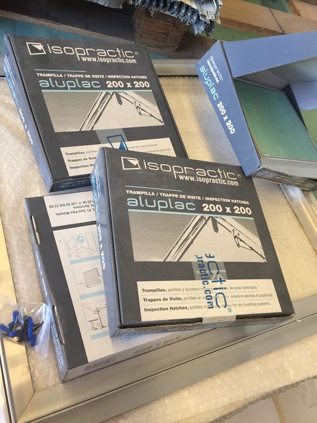 MATERIAL PLACAS TECHO DESMONTABLE de segunda mano por 1 € en Amposta en