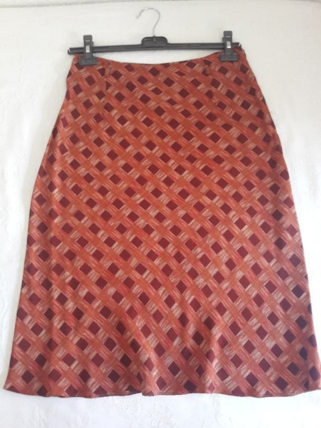 Falda midi C&A estampado geométrico vintage