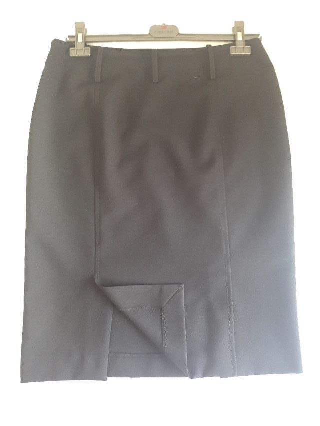 Falda Tubo Zara negra abiertos atrás