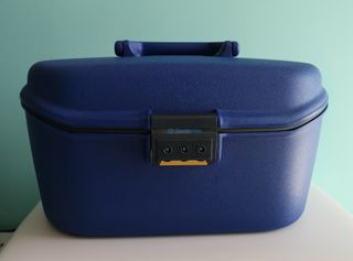 Neceser rígido de viaje Samsonite de segunda mano por 35 EUR en Valladolid  en WALLAPOP