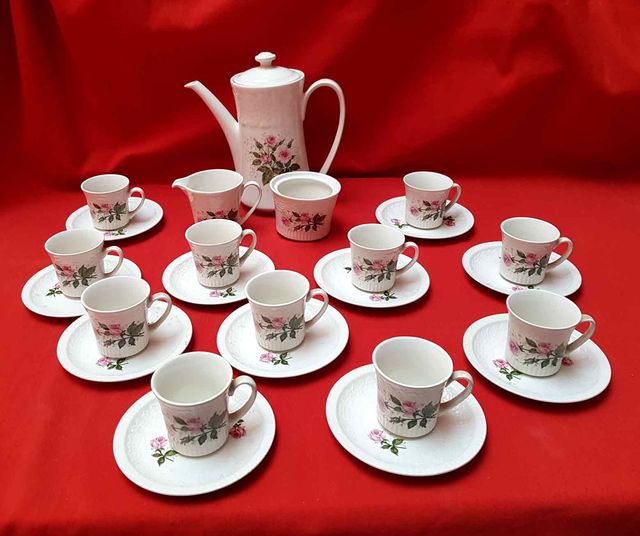 JUEGO DE CAFE PONTESA, 11 servicios, nuevo