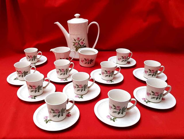 JUEGO DE CAFE PONTESA, 11 servicios, nuevo