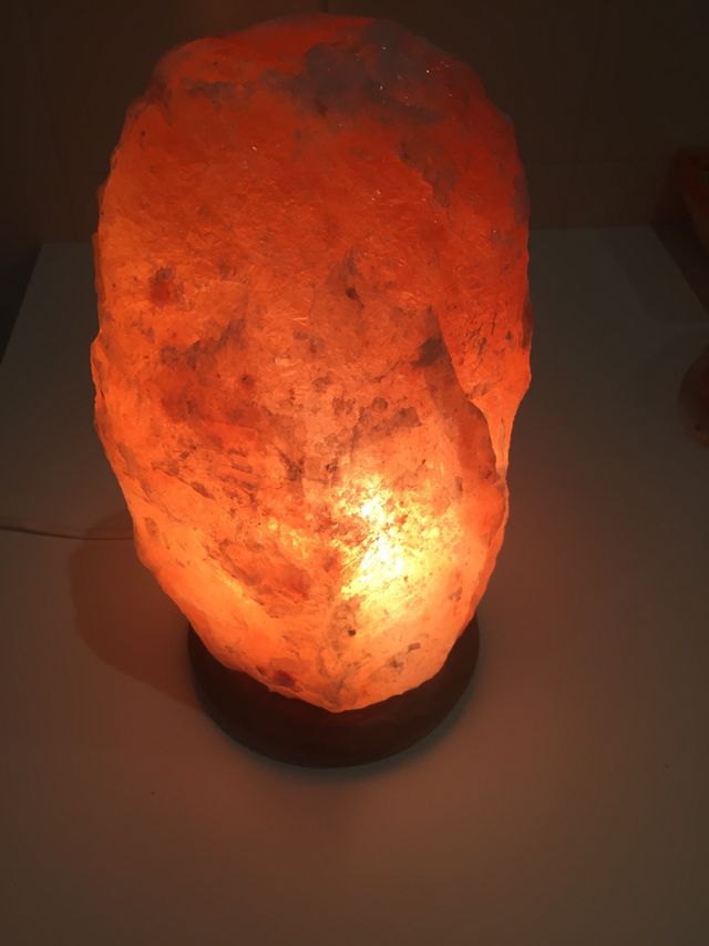 Lampara de sal del Himalaya