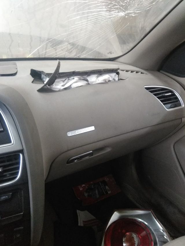 i829900565.jpg