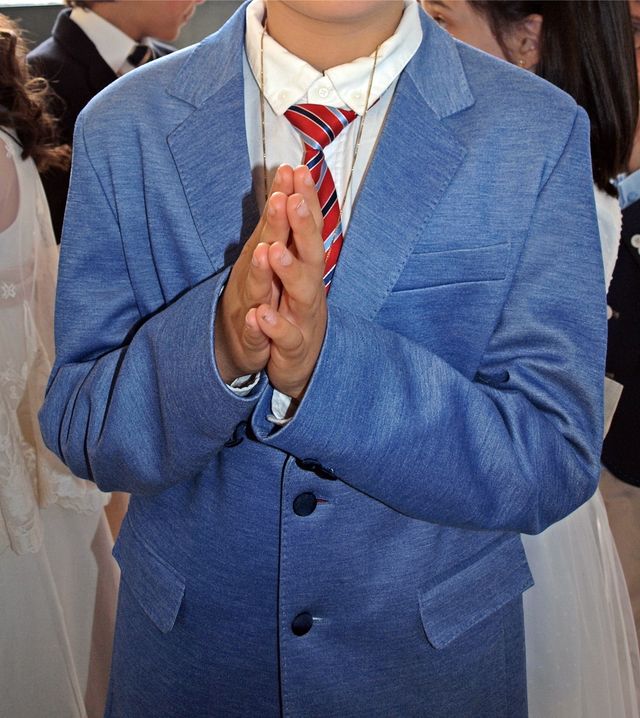 Chaqueta y corbata de traje de comunión