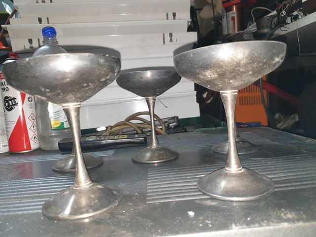 Copas antiguas con baño plata marca Valero