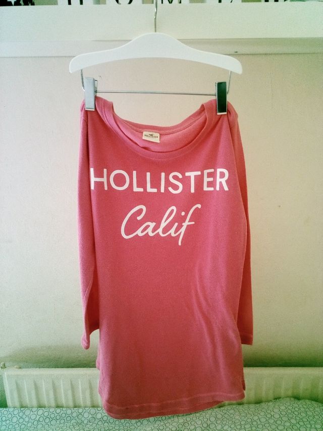 Camiseta Hollister. Talla xs