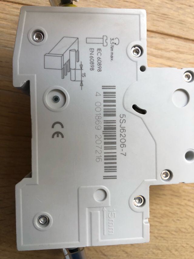 Siemens magnetotermico 5SJ62 MCB C6 400V
