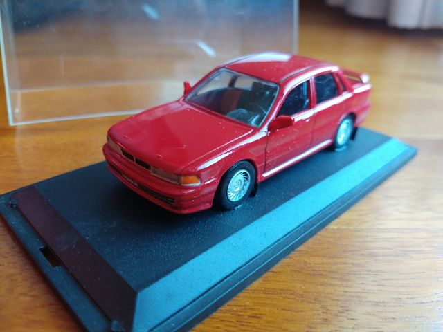 o Mitsubishi Galant GTI 1/43 de Trofeu