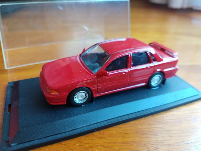 o Mitsubishi Galant GTI 1/43 de Trofeu
