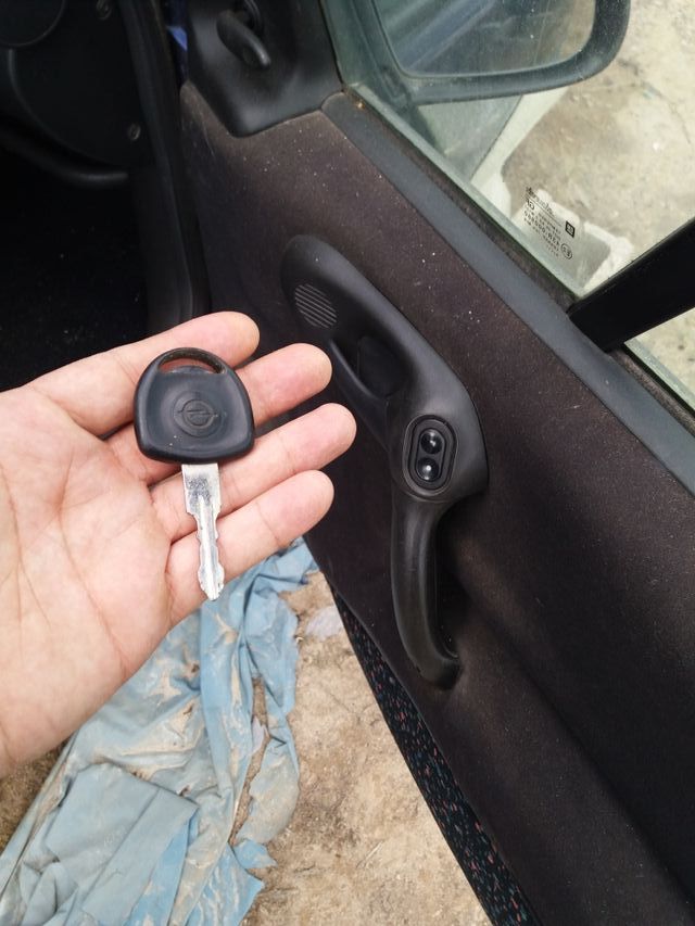 Opel Tigra 1996 Lo vendo ENTERO (NO DESPIECE)