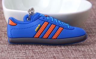 llavero zapatilla adidas llavero zapatilla adidas
