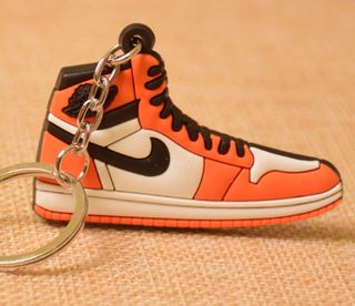 llavero de zapatilla nike llavero de zapatilla nike