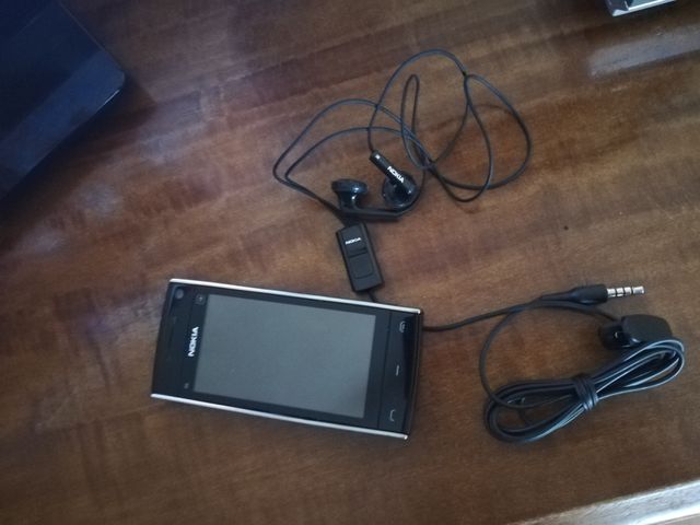 Móvil X6 00 8GB segunda mano