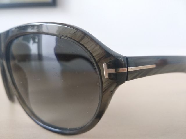 gafas unisex, de Tom Ford color gris- verde