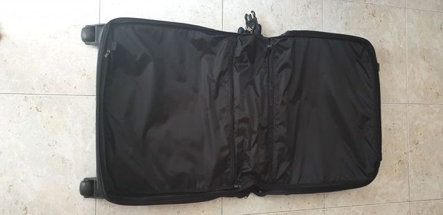maleta traje