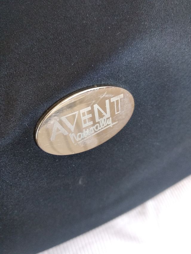 Bolso viaje bebé Avent negro de calidad