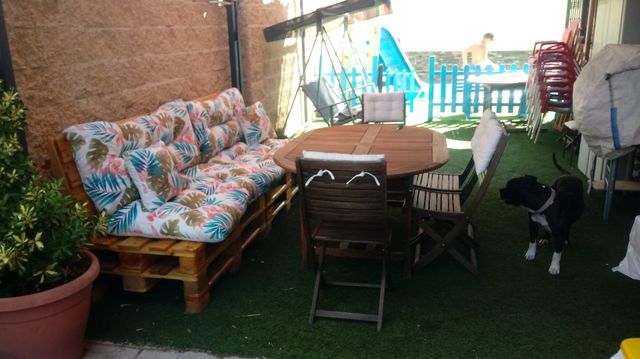 conjunto de masa y sillón