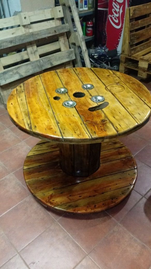 conjunto de masa y sillón