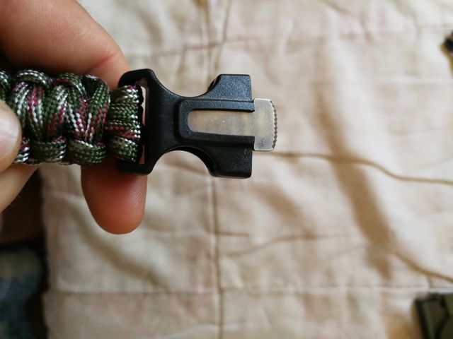 pulseras supervivencia