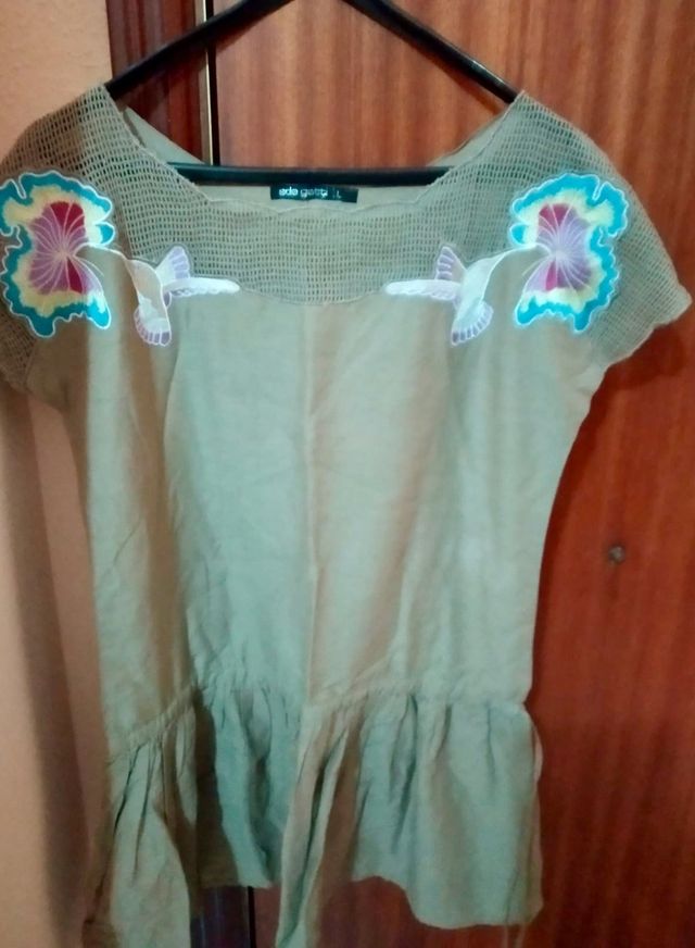 Vestidos los dos .