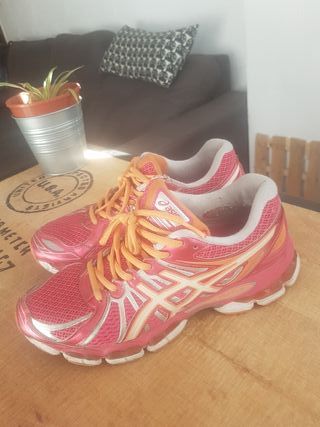asics nimbus 13 Naranja