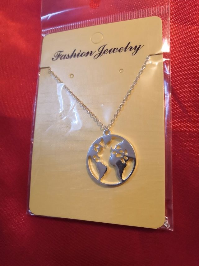 🌍Collar Mundo de Acero Inox.