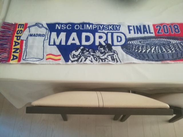 bufanda champions del 2018 real madrid, liverpool.