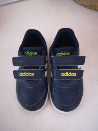 {keywor d} zapatillas adidas 22