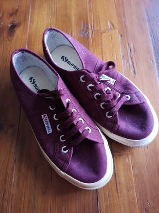 superga color vino