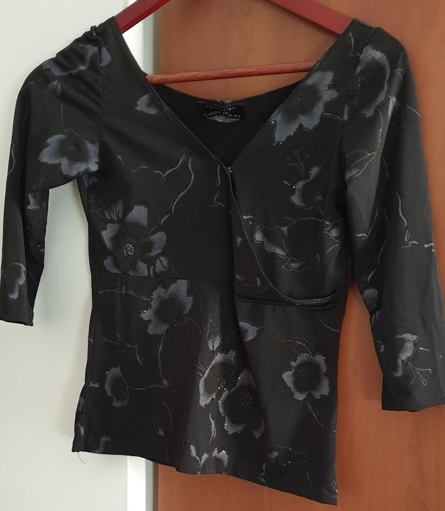 BLUSA NEGRA VESTIR