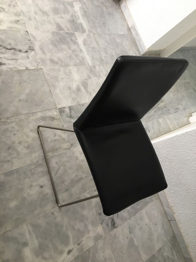 Mesa y sillas Bo Concept