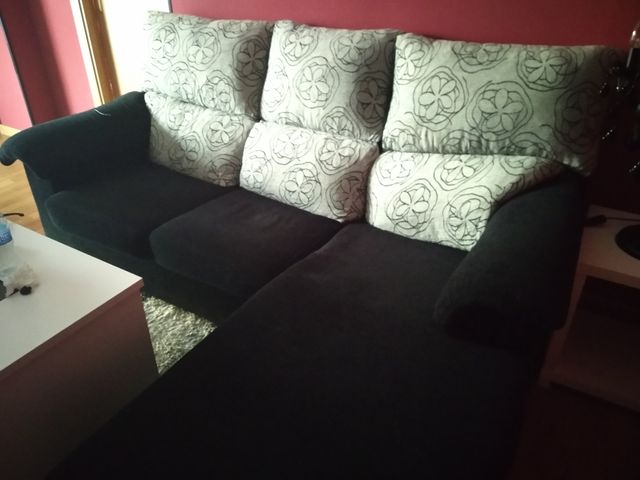 chaislon negra y gris