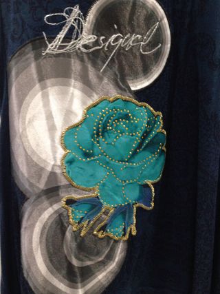 Vestidocamiseta larga Desigual de segunda mano por 30 € en Vestidocamiseta larga Desigual de segunda mano por 30 € en