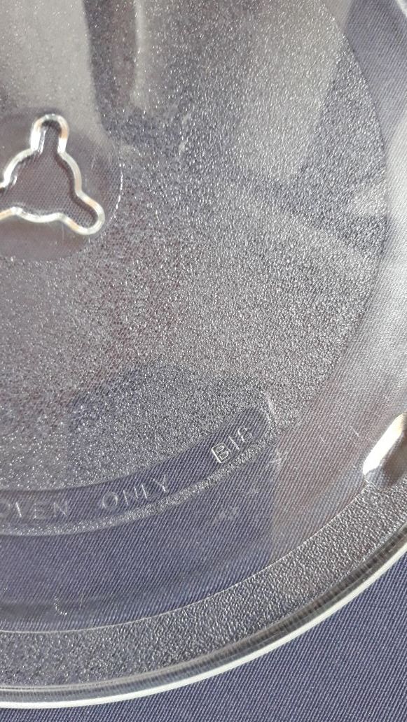 Plato microondas con soporte (T1)