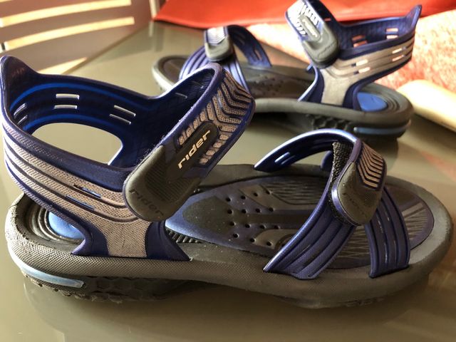 Sandalia de verano para playa y piscina