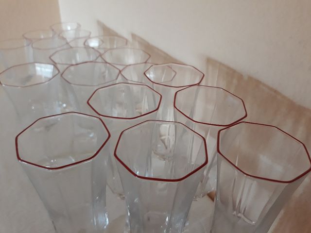 18 copas de cristal