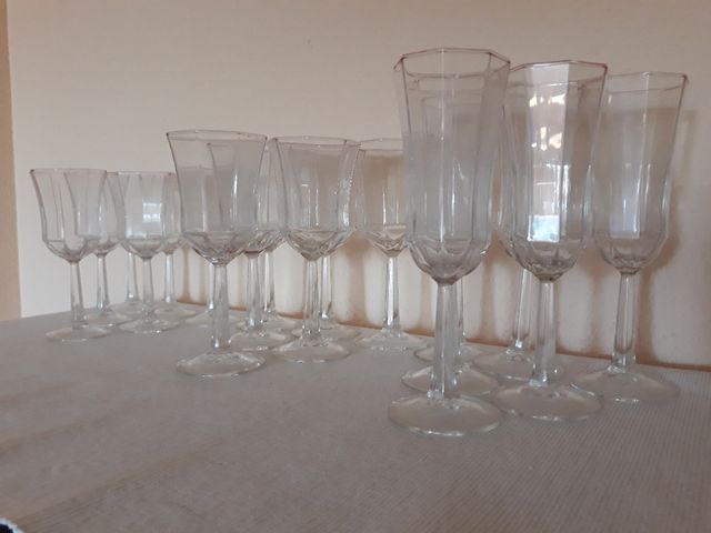 18 copas de cristal
