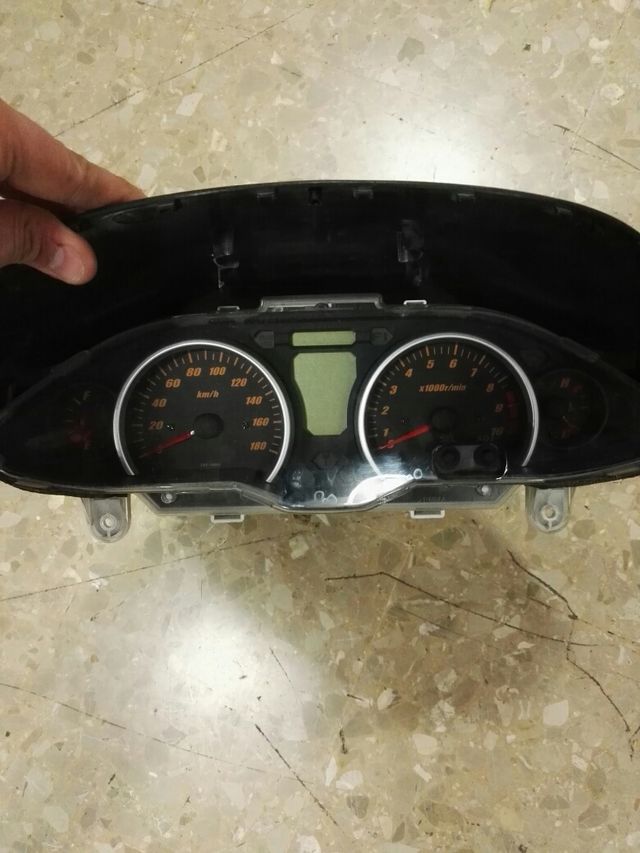 Relojes Suzuki Burgman 400 K7